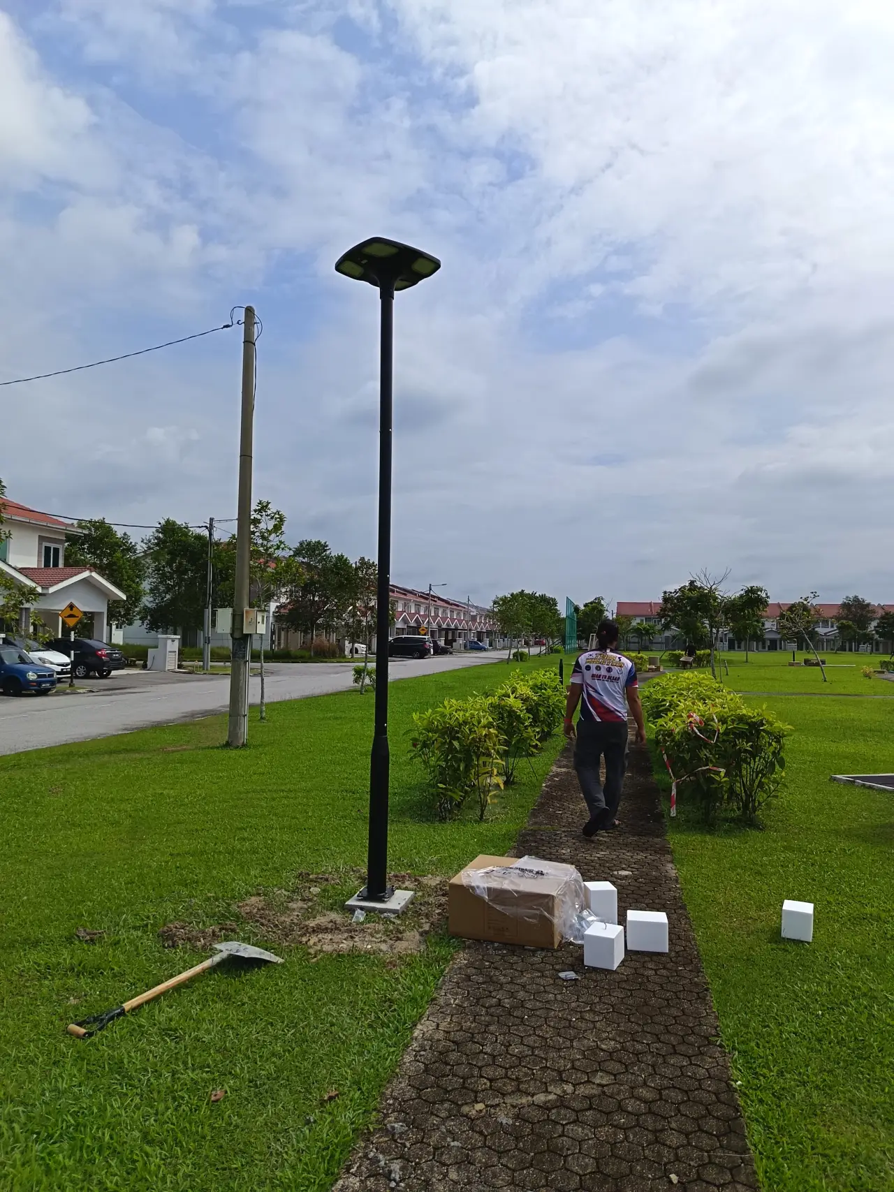 TopXEnergy Solar LED Pole Light – Smart Outdoor Lighting 4